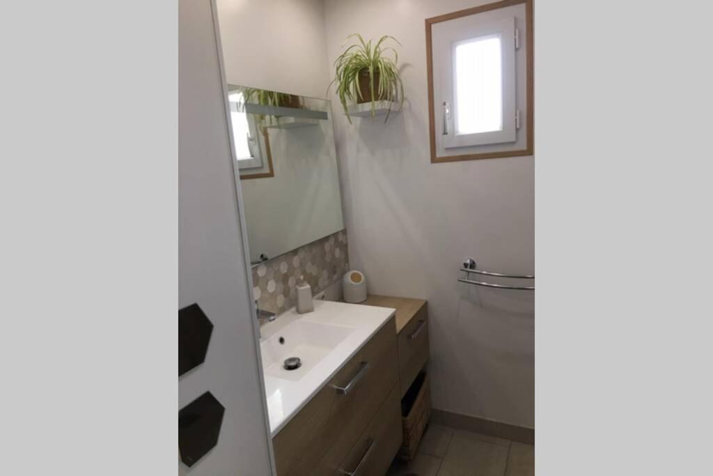 Gite Le Chantecaille Mer Exterior photo